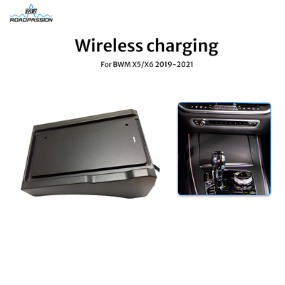 AUDI A3 2014-2020 Car Wireless Charging Pad Mount Car Phone Holder 15W